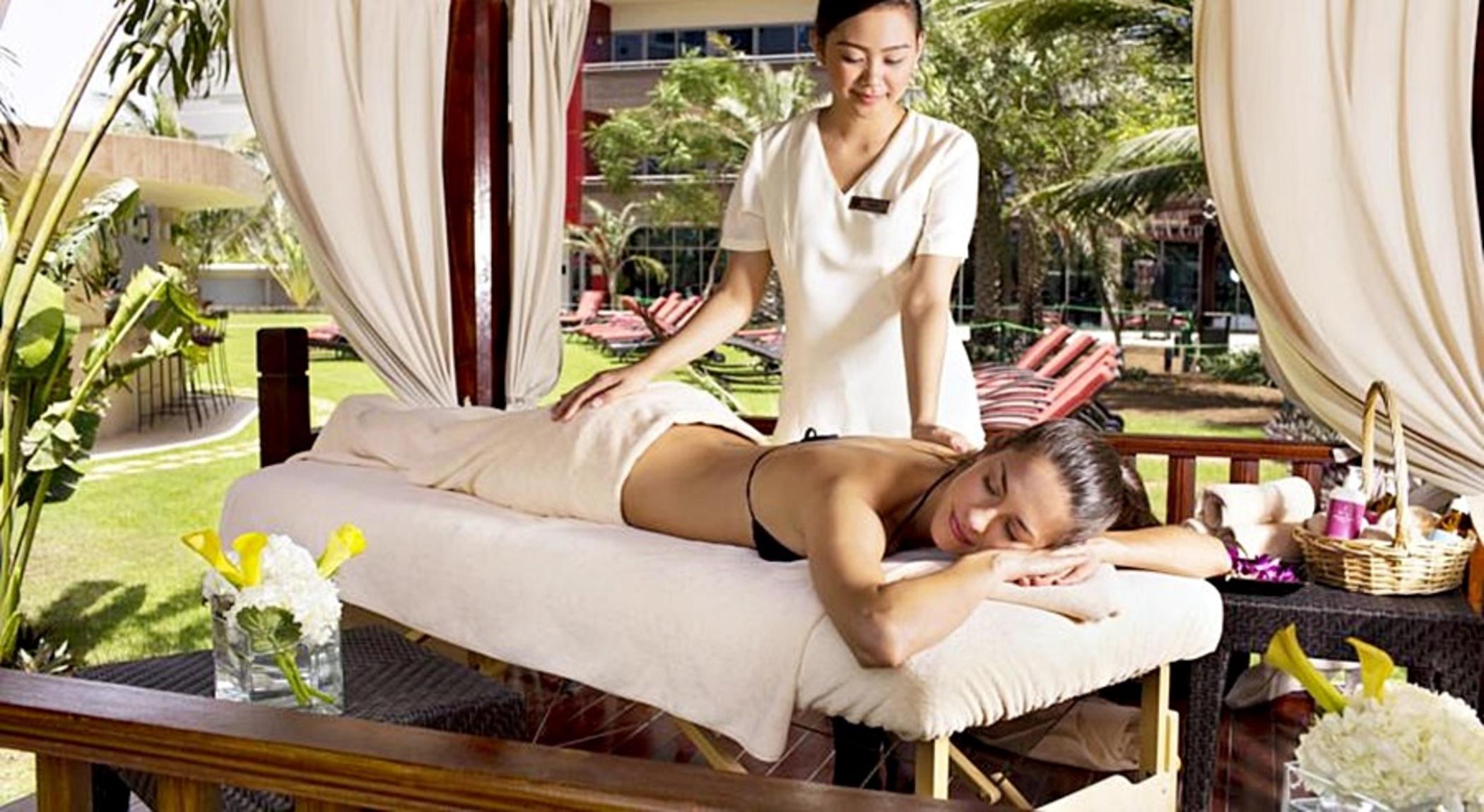 होटल Park Rotana 5*