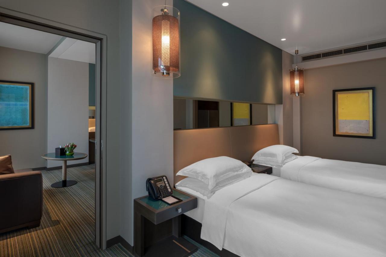 Park Rotana होटल