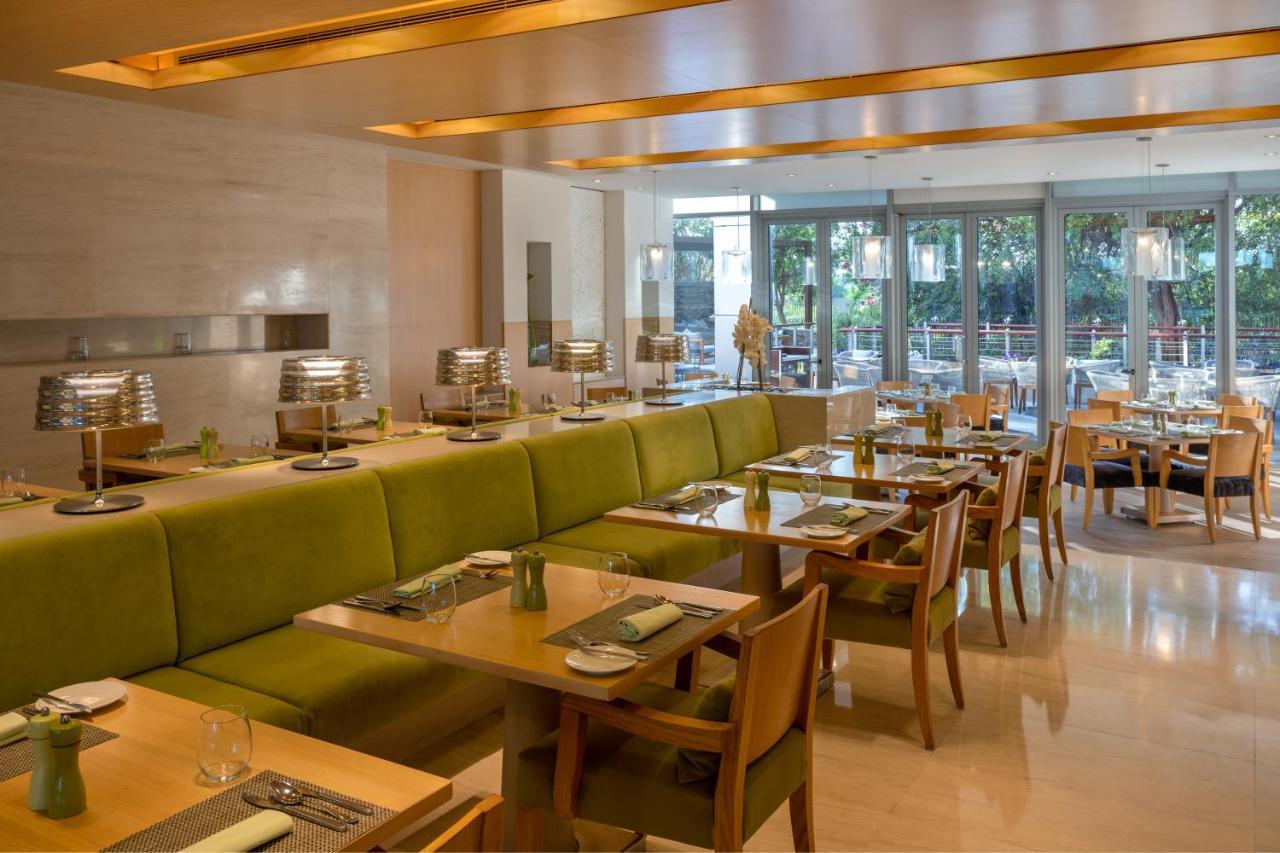 Park Rotana होटल 5*
