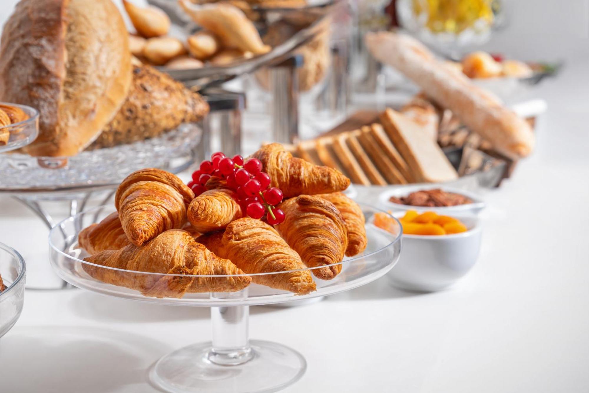Park Rotana Hotel